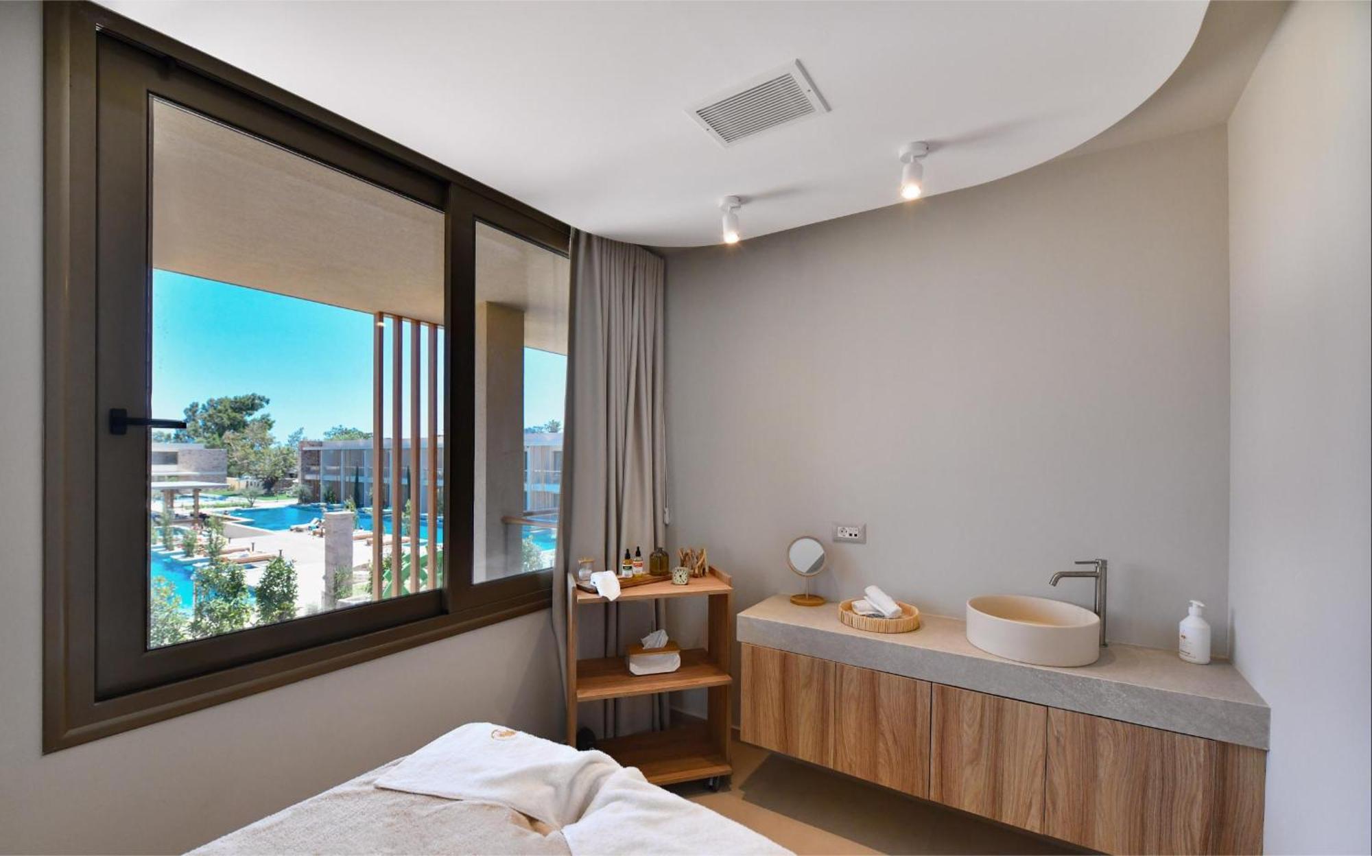 Royal Pearl Island Chios Hotel And Spa Exterior photo